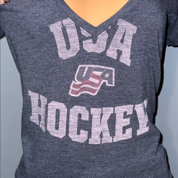 Nike USA Hockey V-Neck Tee - Size XS - Picture 2 of 6